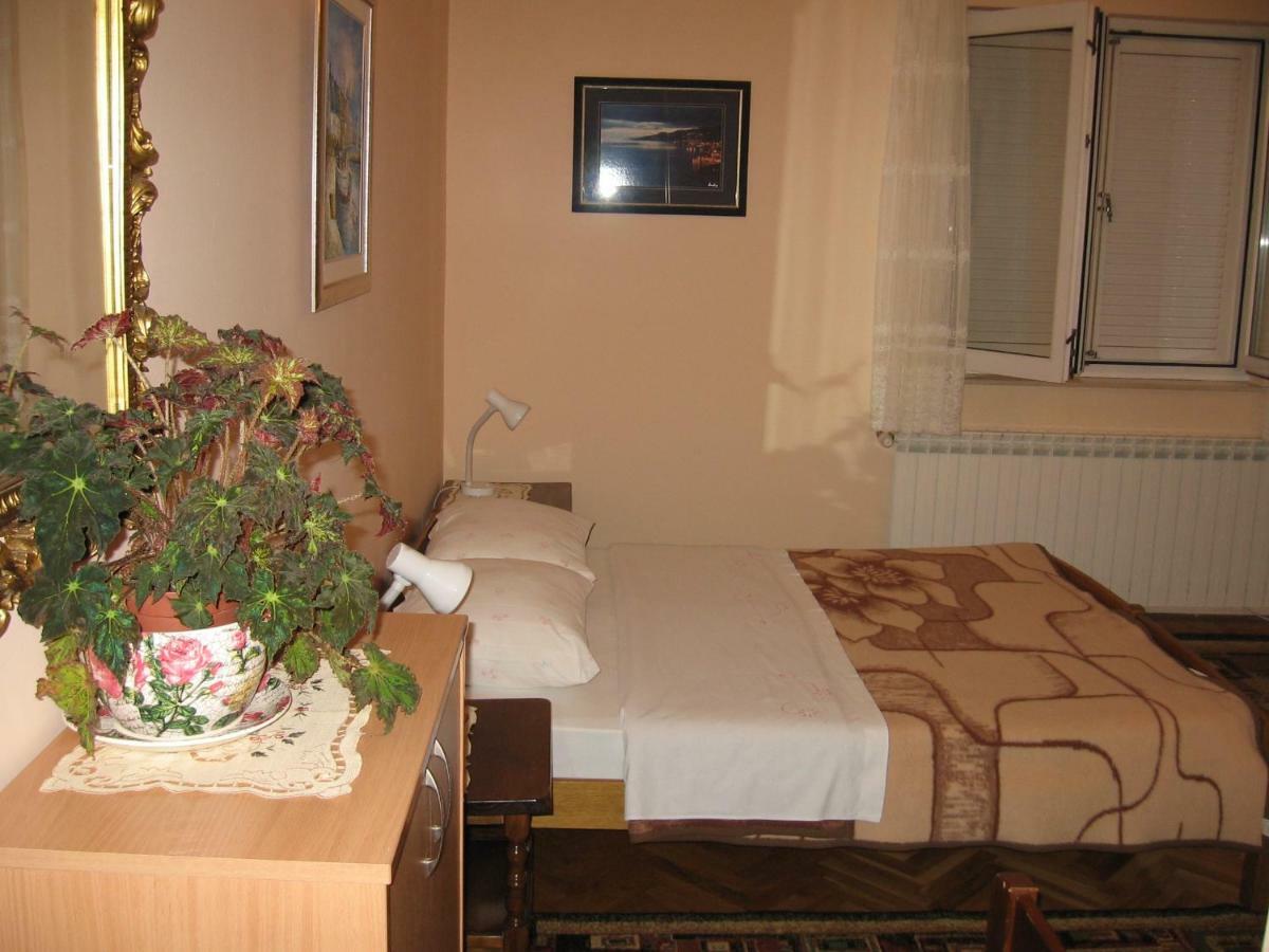 Edi + Minja Apartment Brodarica  Ruang foto